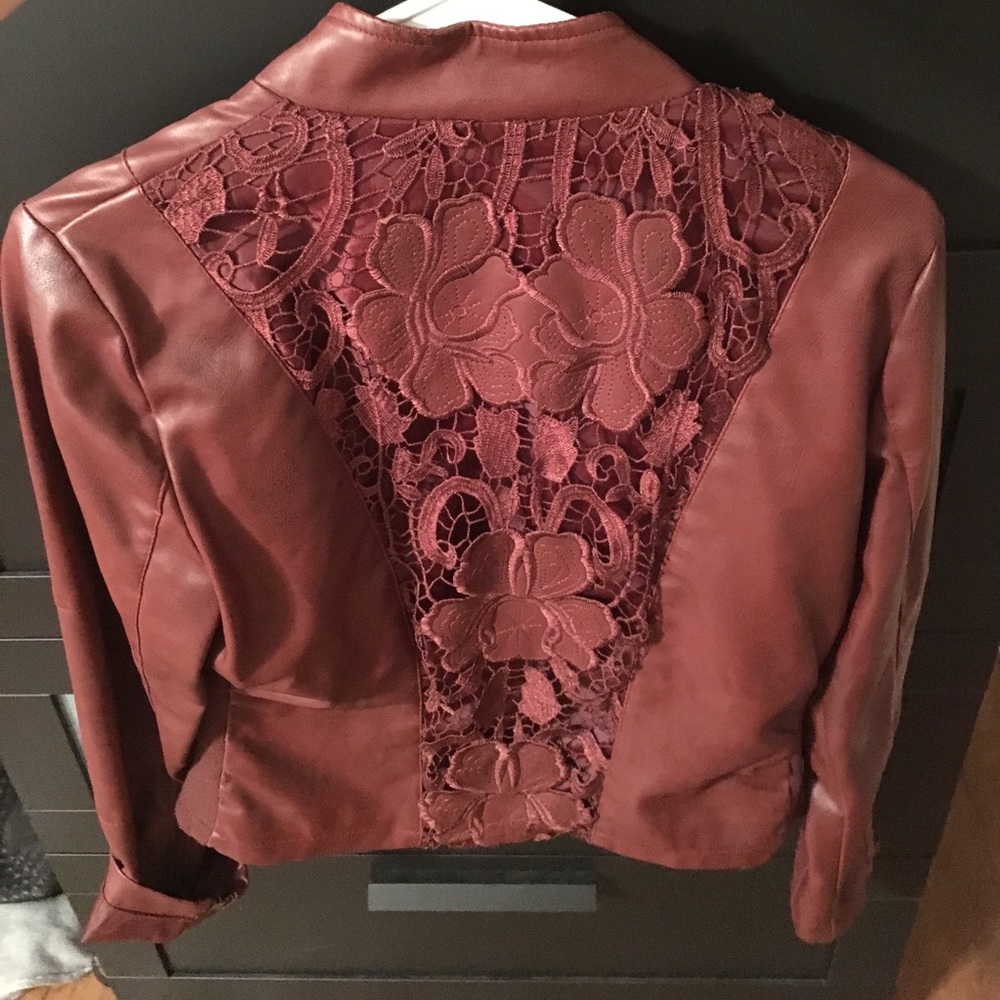 Leather jacket - Picture 3 of 3